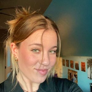 Meet your Posher, Clare